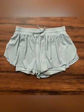 YOGALICIOUS SHORTS